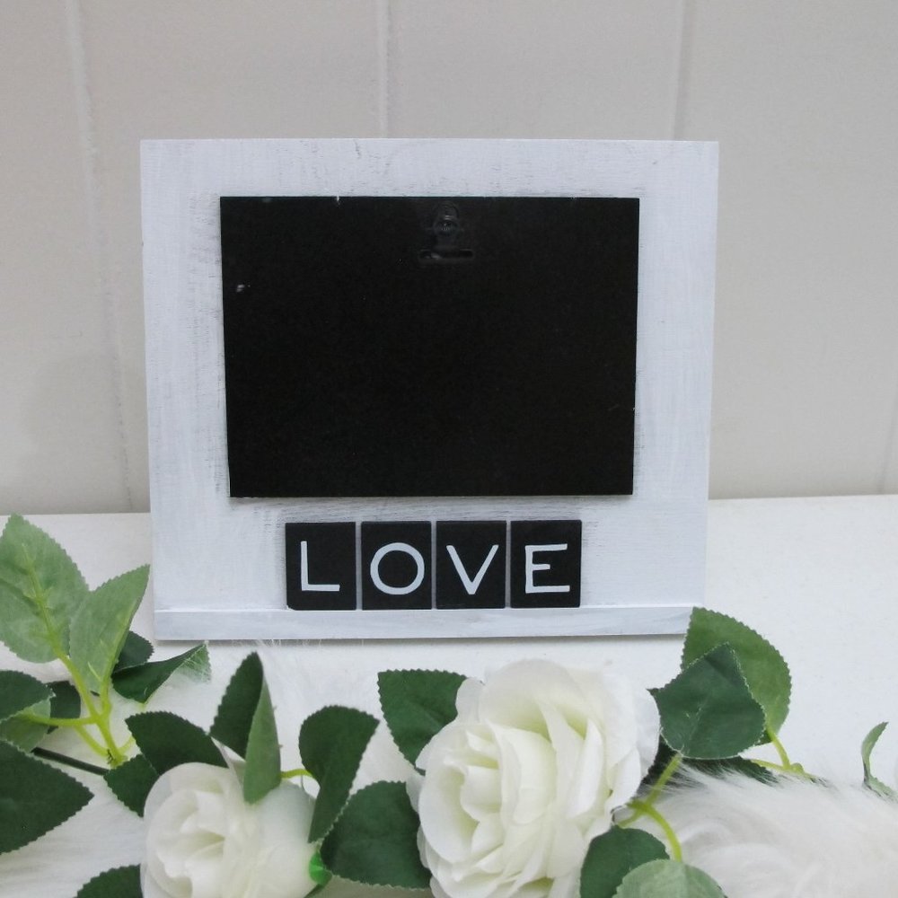 3/$15 LOVE Clip Frame for Picture or Quote of the Day